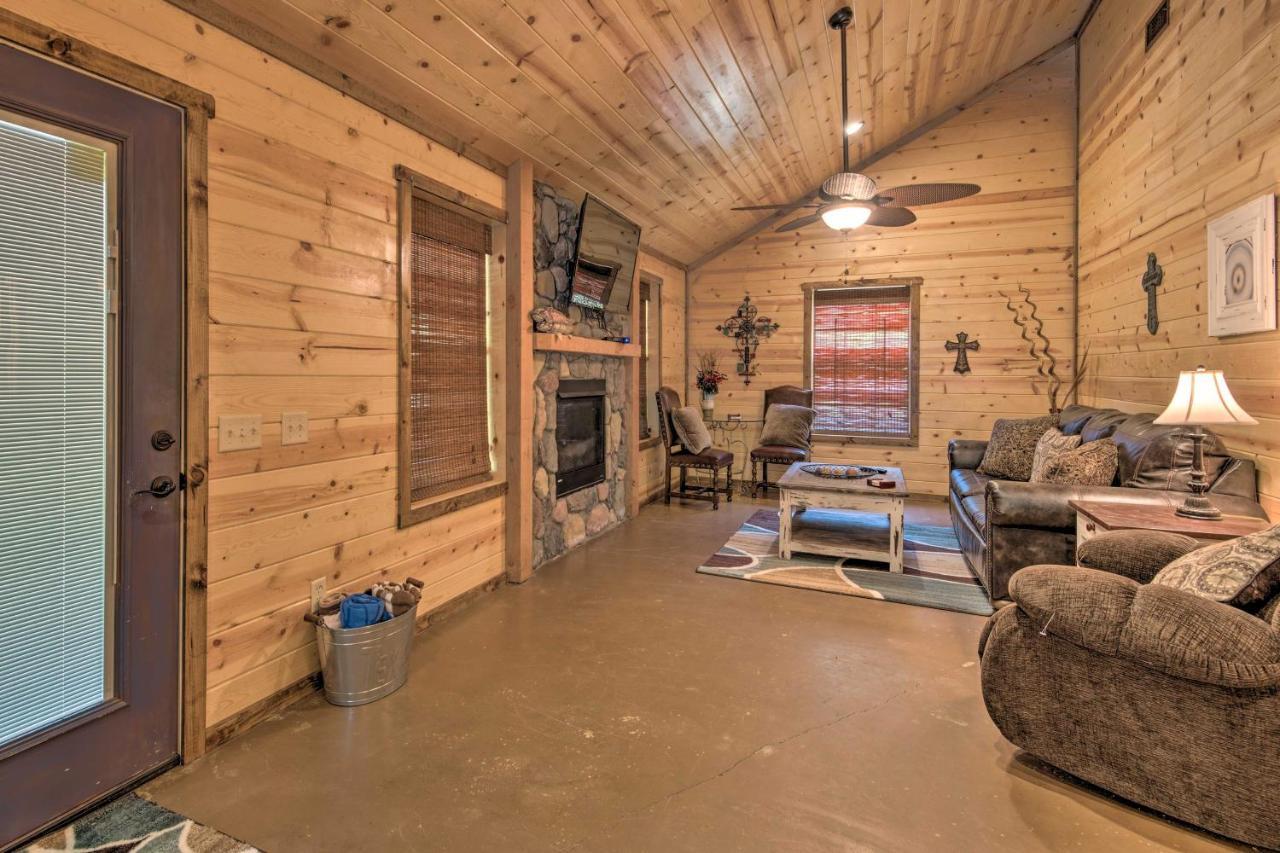 Cabin With Hot Tub - Near Broken Bow Lake And Hiking! エクステリア 写真