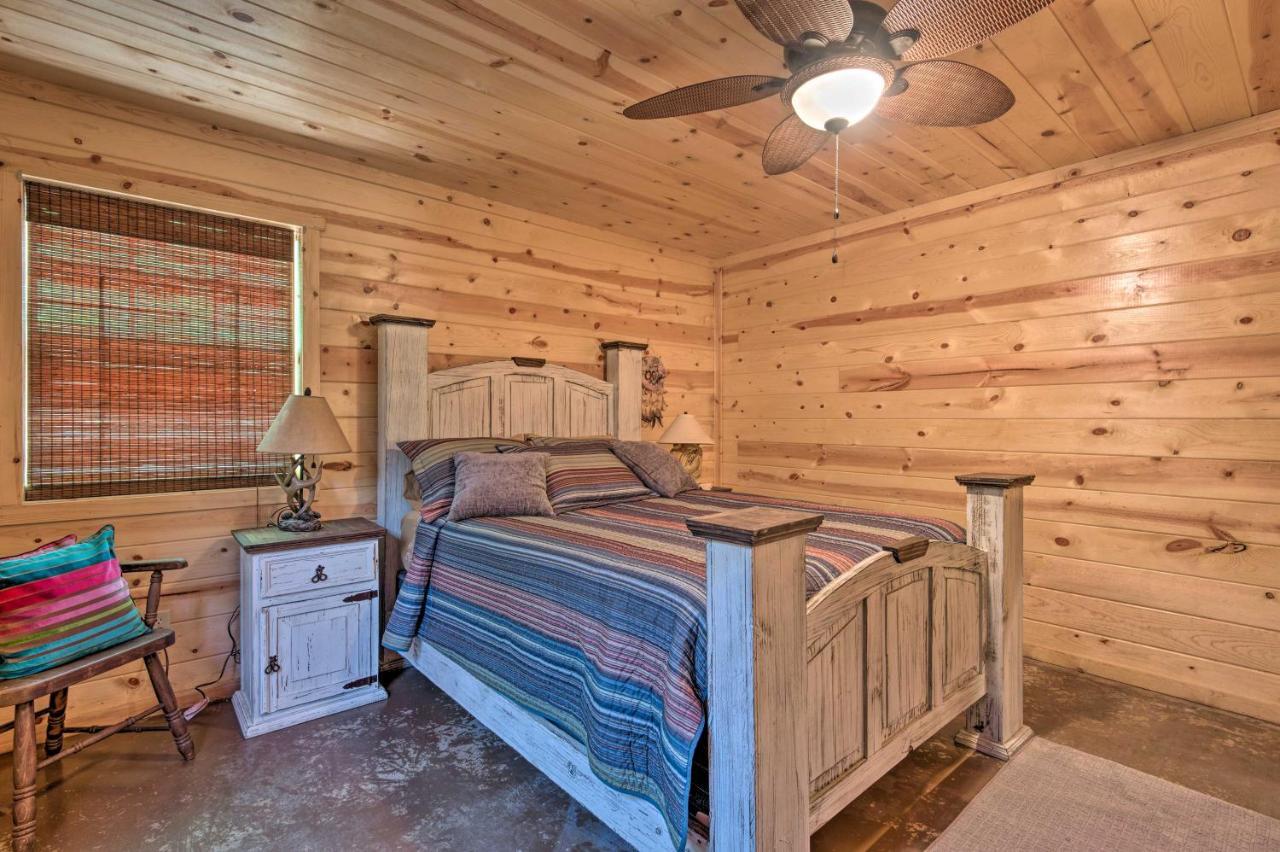 Cabin With Hot Tub - Near Broken Bow Lake And Hiking! エクステリア 写真