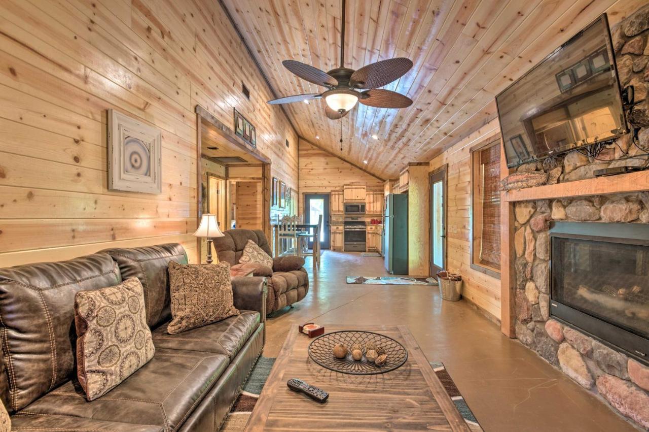 Cabin With Hot Tub - Near Broken Bow Lake And Hiking! エクステリア 写真